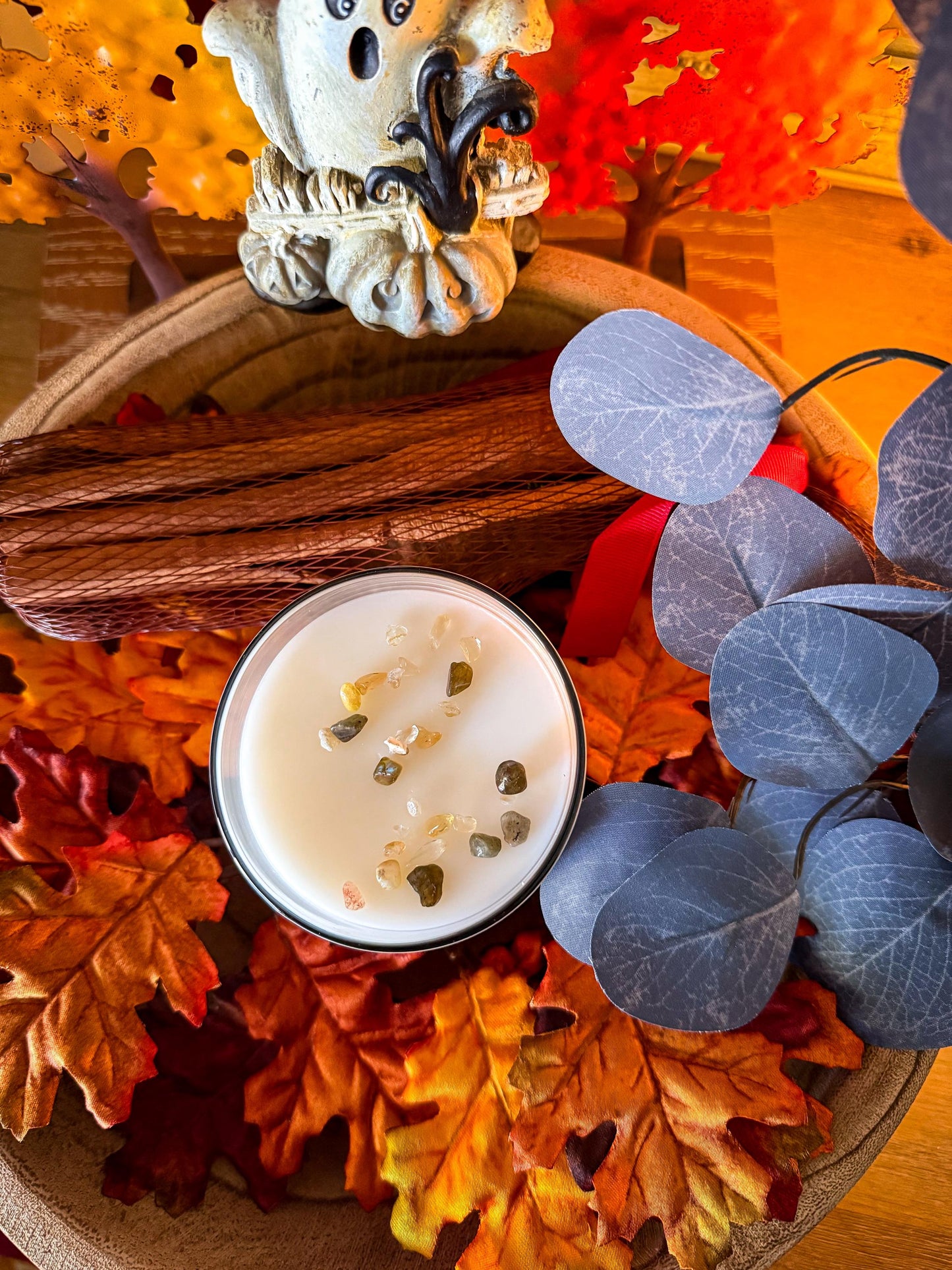 Fallen Leaves Candle: Samhain Ritual, Smoldering Spice, Damp Earth