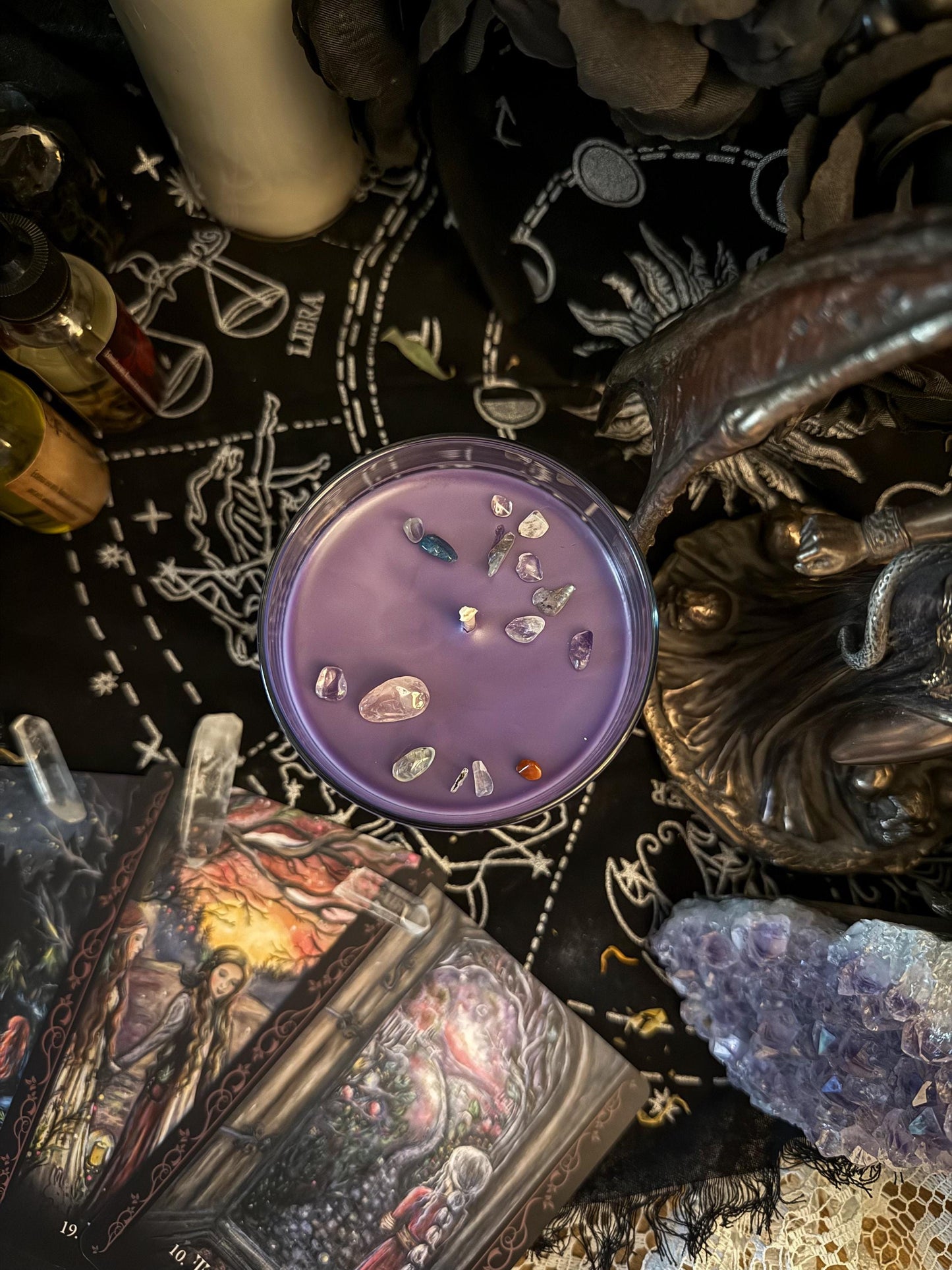 Velvet Moon – Crystal Infused Candle